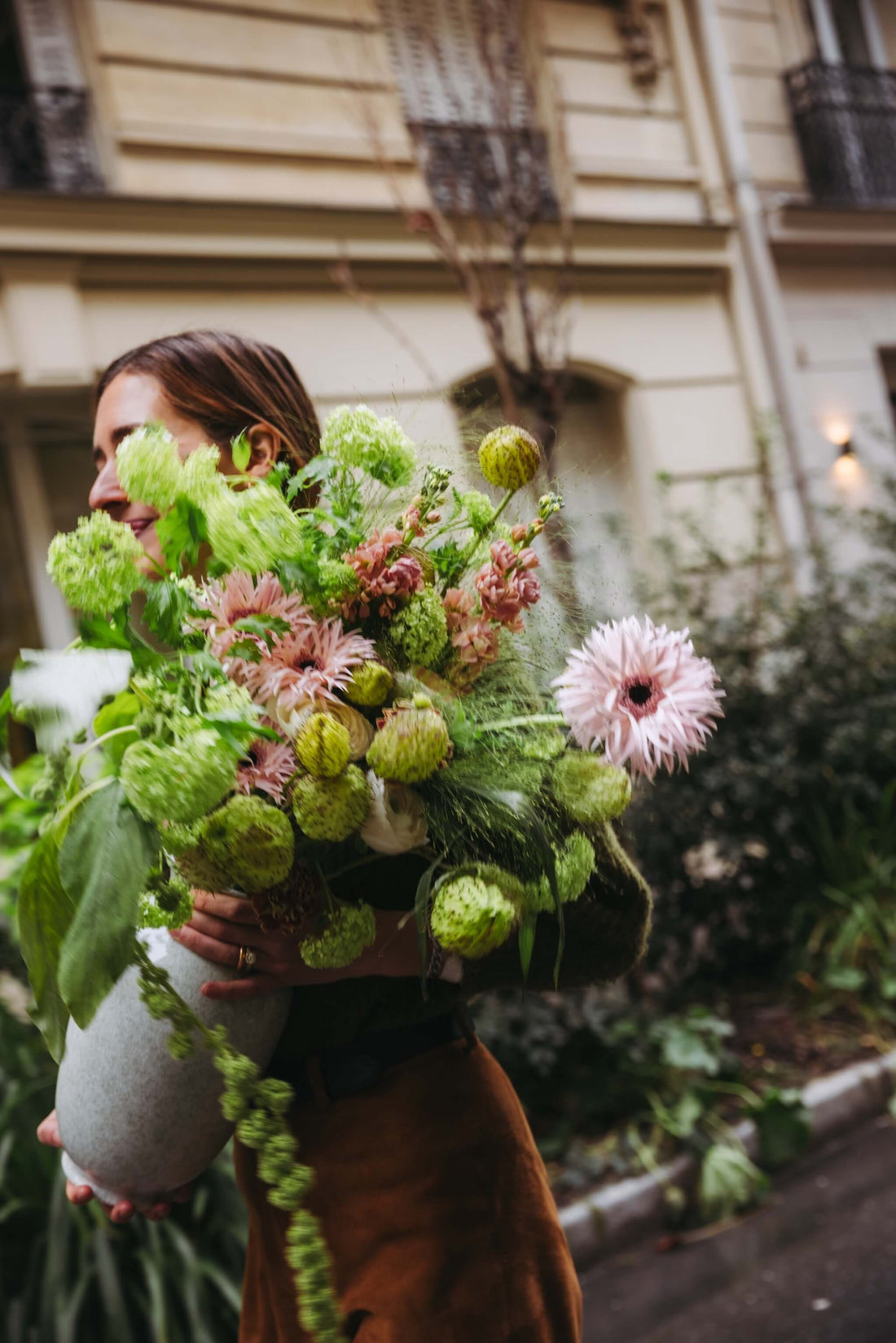 Fleurs pour un mariage à Paris : notre approche sur mesure et les tendances du moment